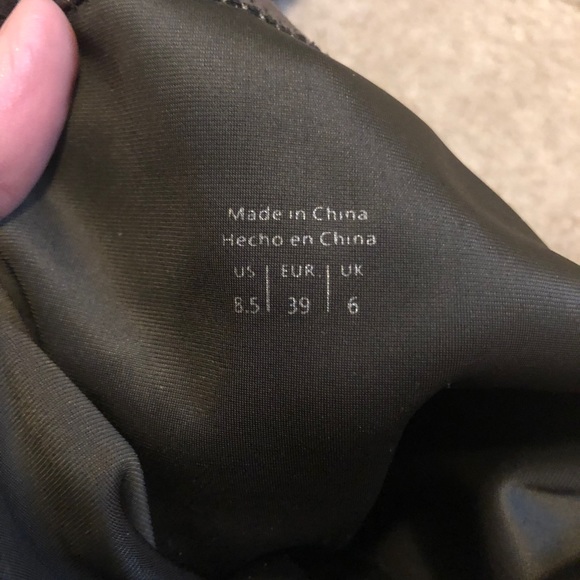 over the knee boots - Picture 7 of 8